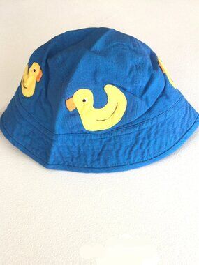 Kids Bucket Hat with Ducks. NEW
